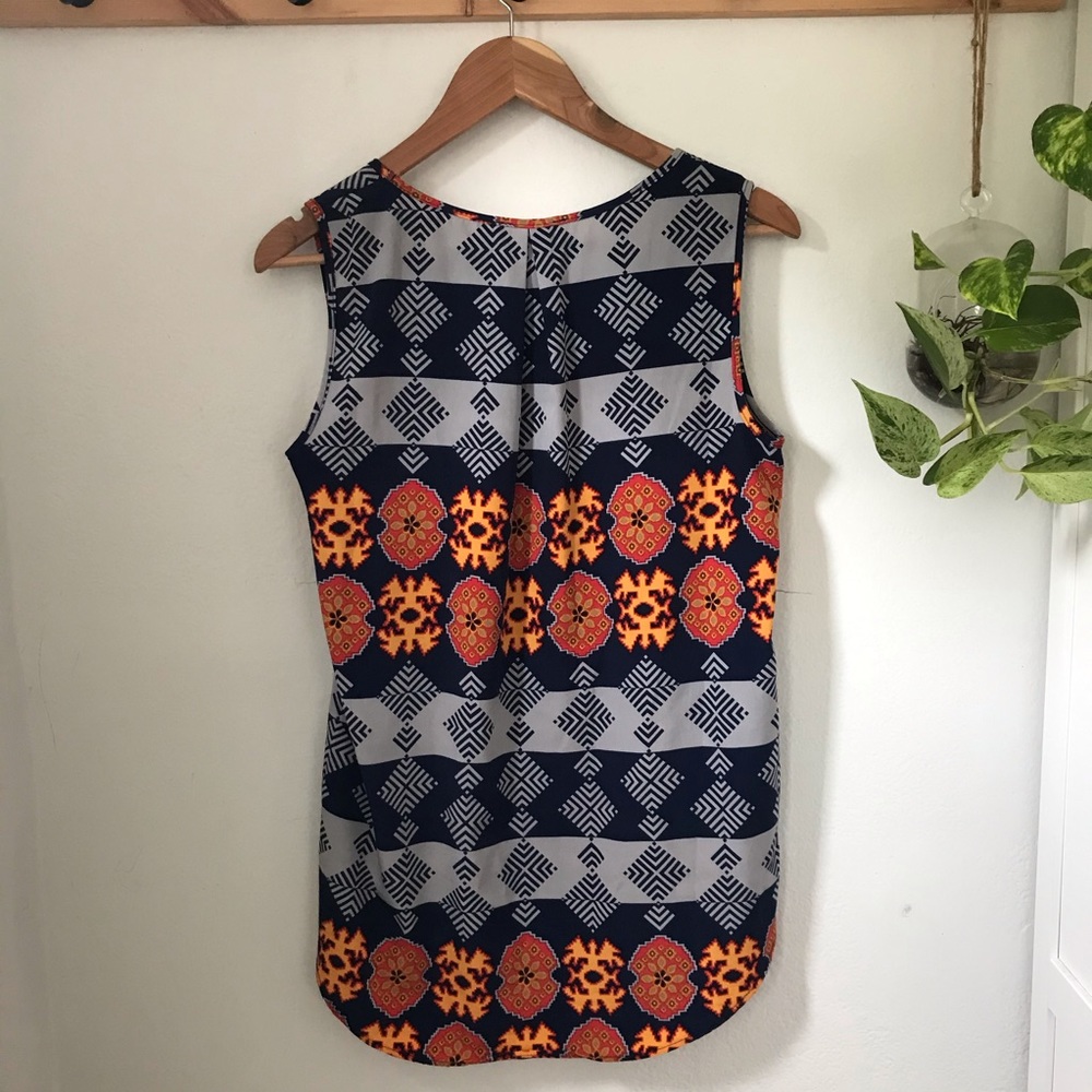 Geometric pattern tank top